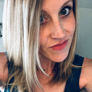 Meet your Posher, Courtney